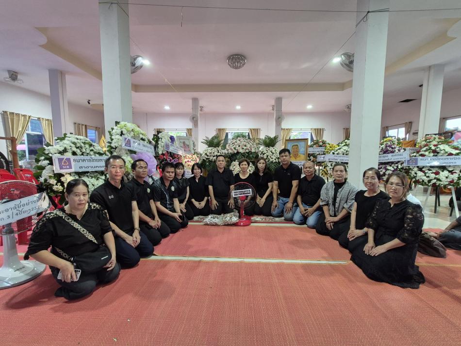 วันที่ 5 พฤษภาคม 2569 เวลา 18.00 น. นายวิทนะ กรุงเกตุ นายกองค์การบริหารส่วนตำบลท่าค้อ พร้อมด้วยคณะผู้บริหาร, ประธานสภา, สมาชิกสภา อบต.ท่าค้อ และพนักงานส่วนตำบล ร่วมพิธีสวดพระอภิธรรมศพ คุณแม่แก่น  จันทรเสนา มารดาของ นายวิจิตร จันทรเสนา (เลขานุการนายกองค์การบริหารส่วนตำบลท่าค้อ) ณ วัดสว่างอารมณ์ หมู่ที่ 10 บ้านดงหมู